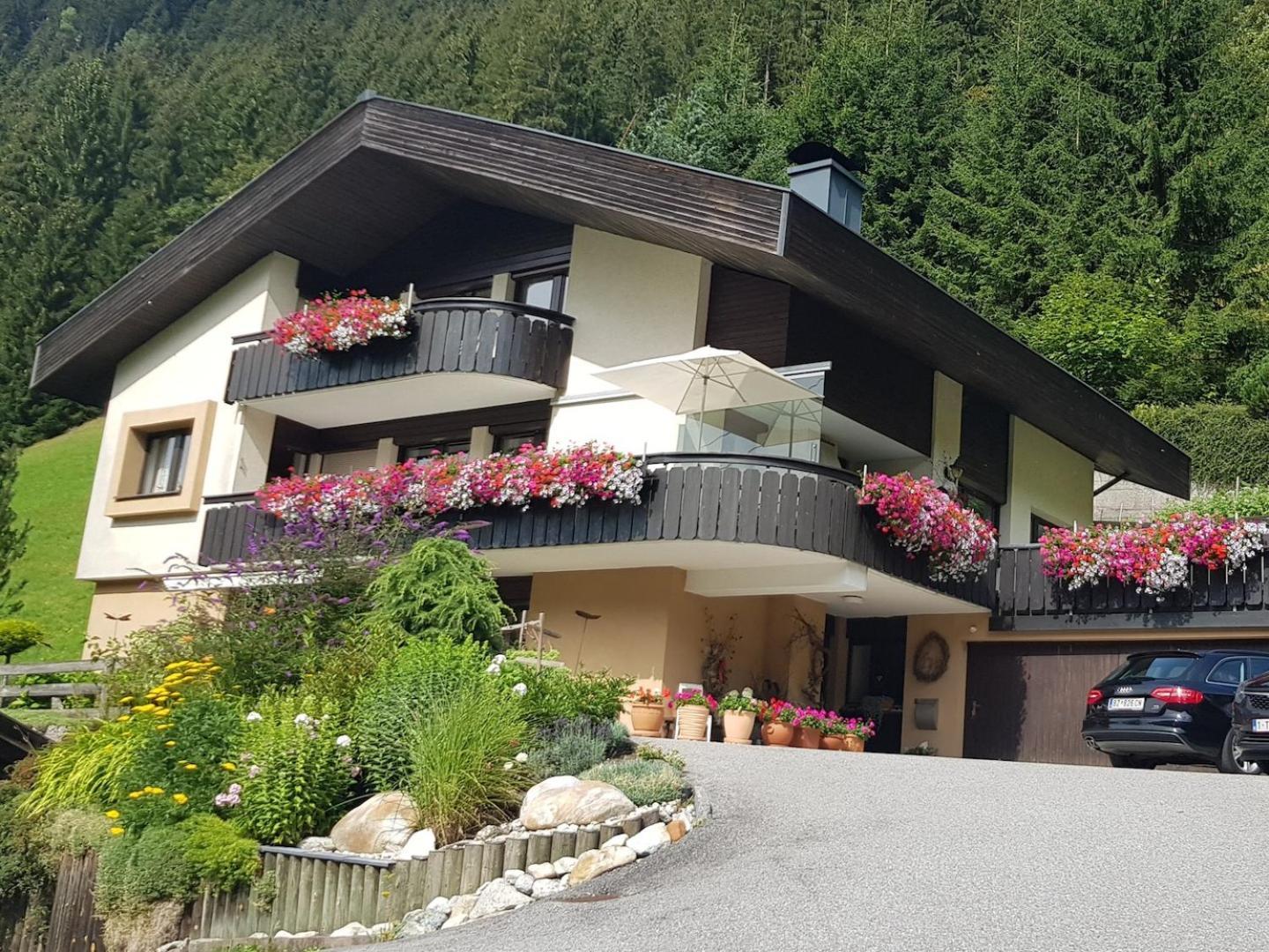 Haus Gueatli Apartment Gaschurn Luaran gambar